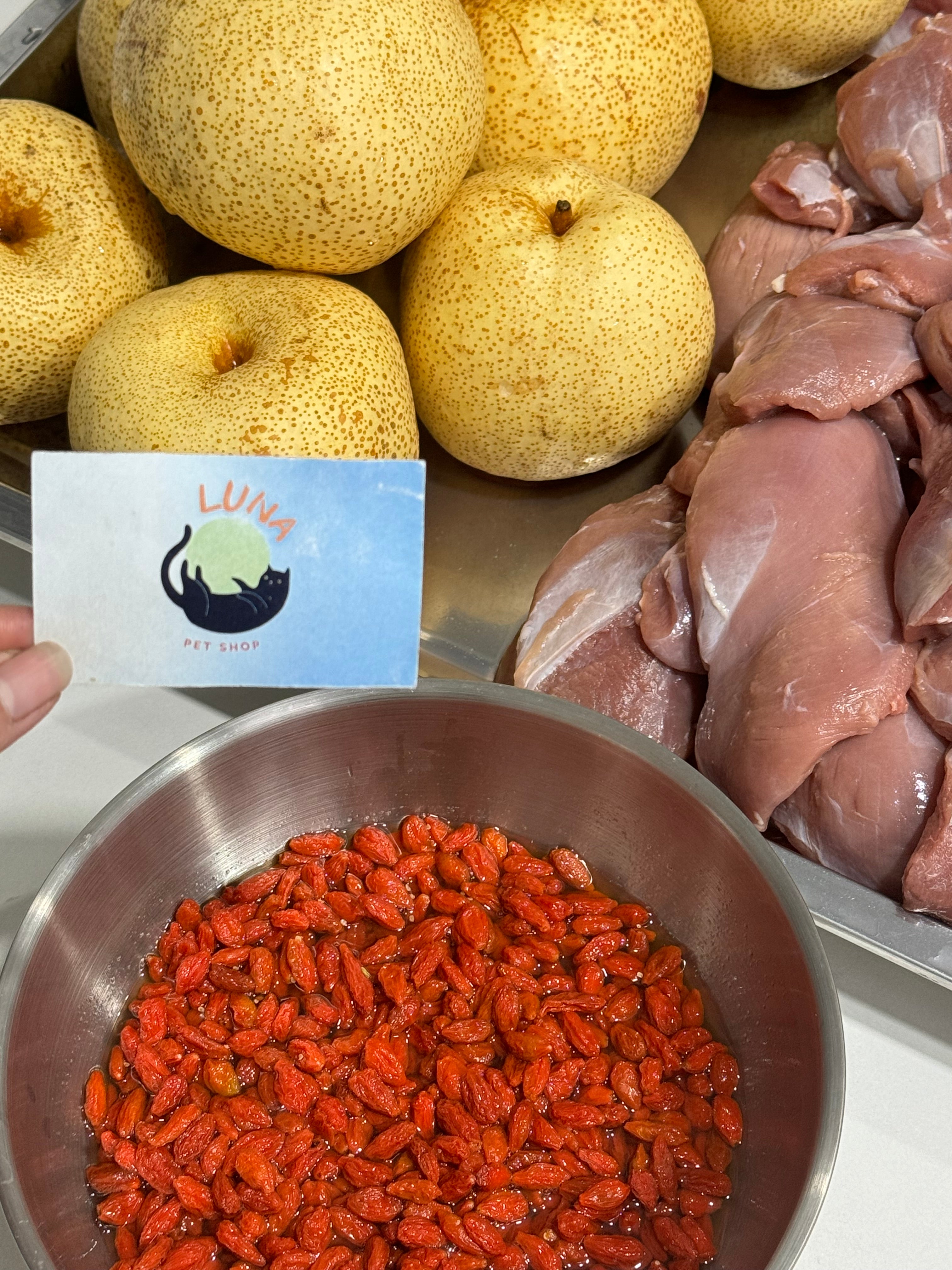 首創•貢梨杞子鴨肉粒粒